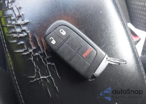 2020 Dodge Journey Se Value z USA, uszkodzony, nr VIN 3C4PDCAB0LT220489